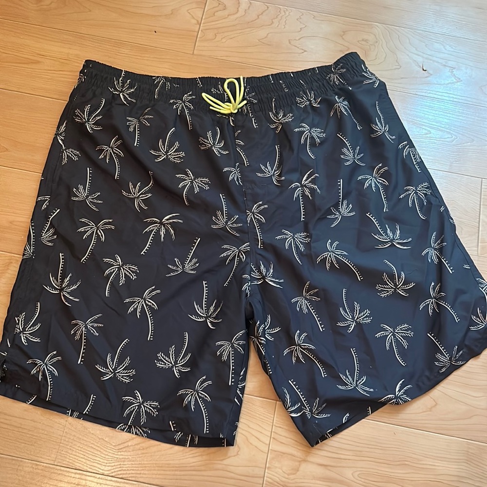 Old Navy Men’s XXLT Swim Trunks